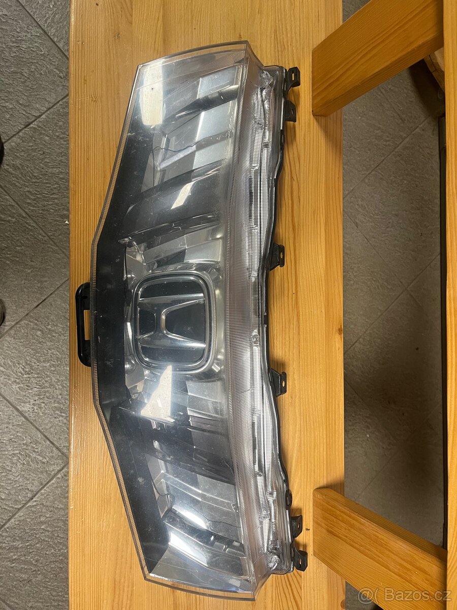 Honda Civic 8g originál mřížka grill
