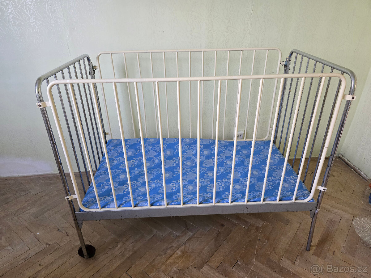 Dětská postýlka