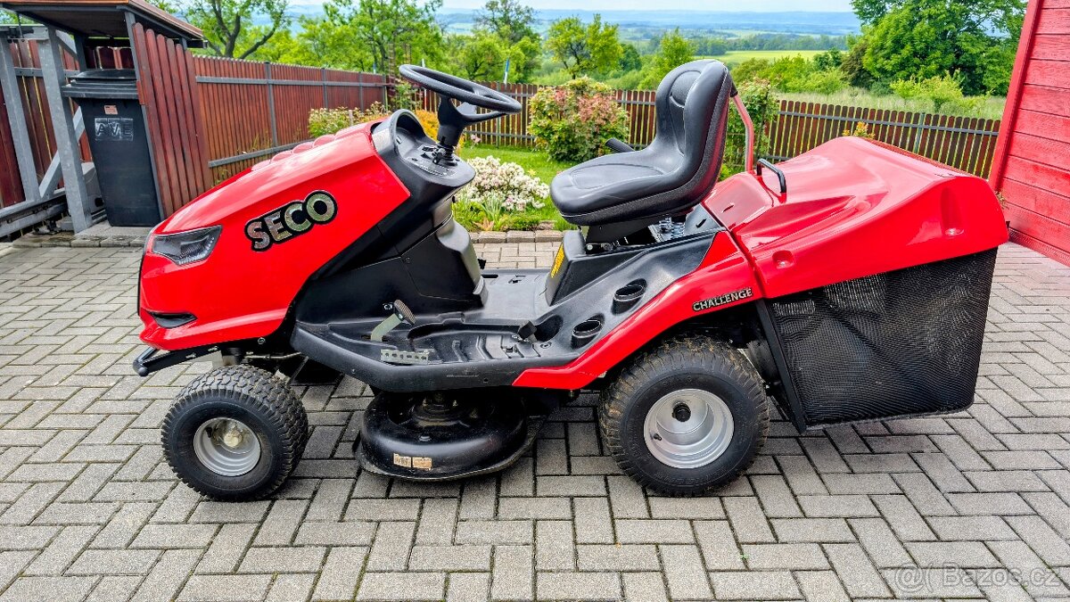 Zahradní traktor SECO Challenge AJ 92-16, r. v. 2021