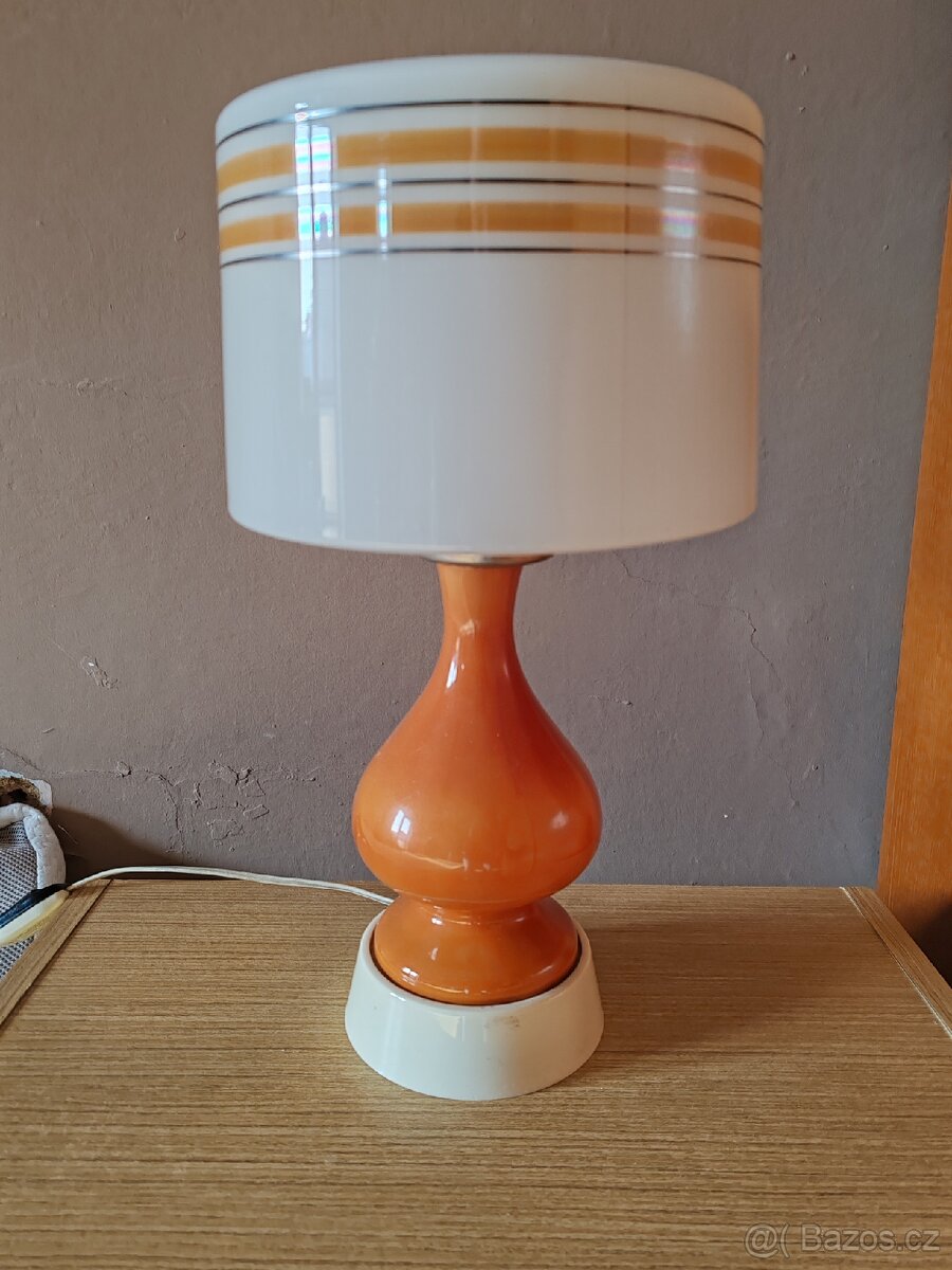 Retro porcelánová lampa