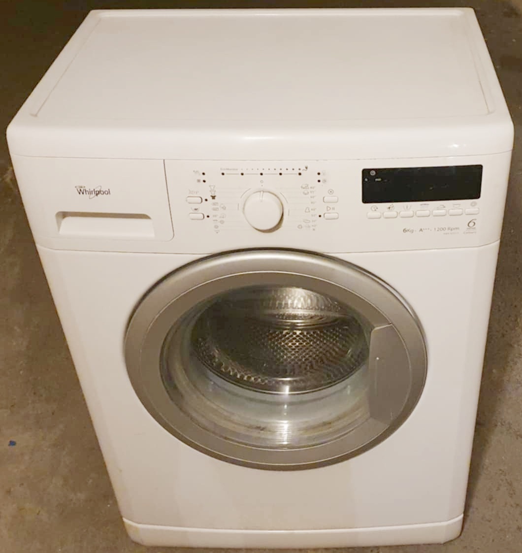 PRACKA WHIRLPOOL,BOCNI PLNENI,6KG,DISPLEJ