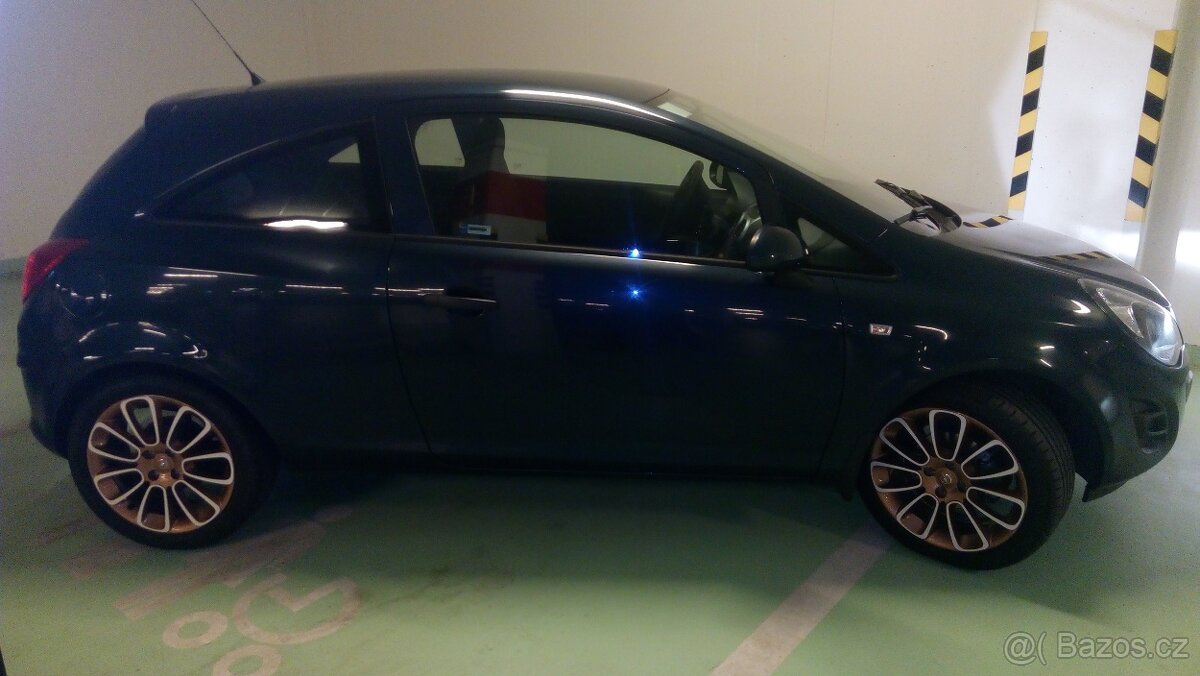 OPEL Corsa 1,2 16V benzín - modelová řada "D"