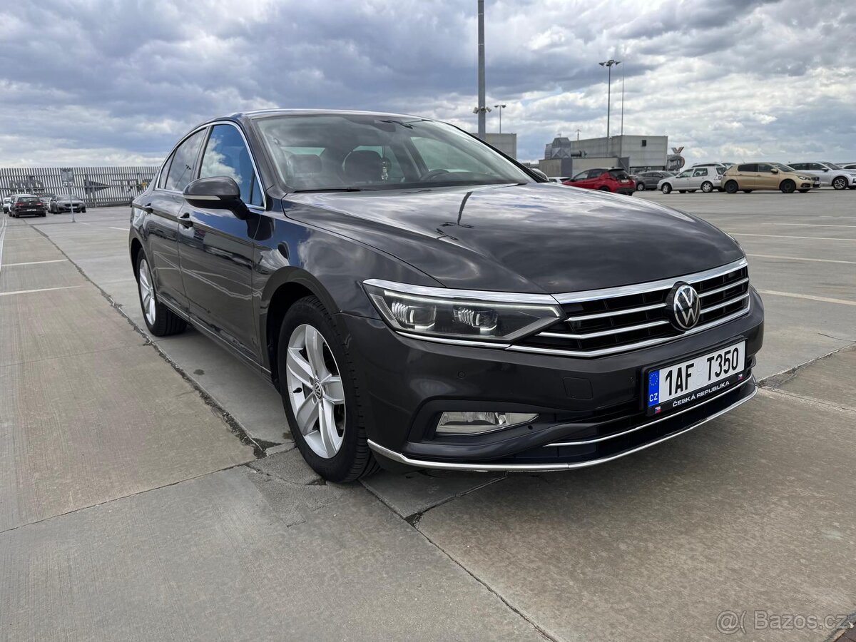 VW Passat B8 Sedan Limuzín limuzína rok 2022