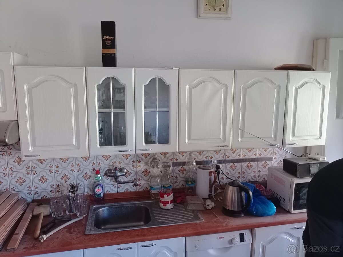 Prodám použitou kuchyni s myčkou Bosch.
