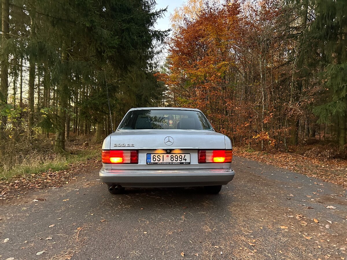Mercedes-Benz 300 SE, W126, servisní knížka
