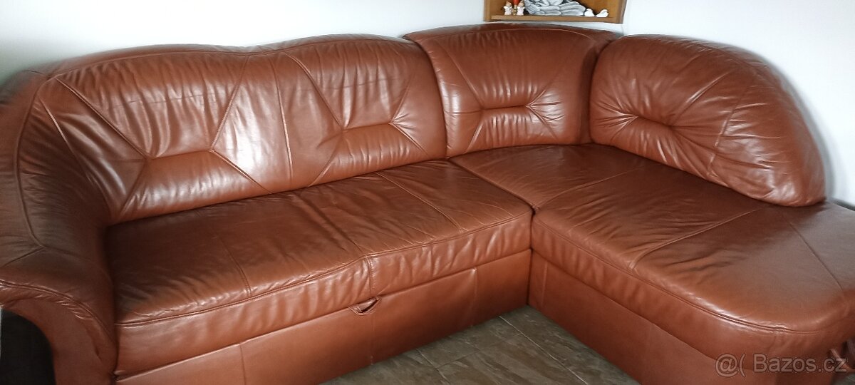 KOŽENÁ ROHOVÁ SEDAČKA ROZKLÁDACÍ MALÁ 230X158