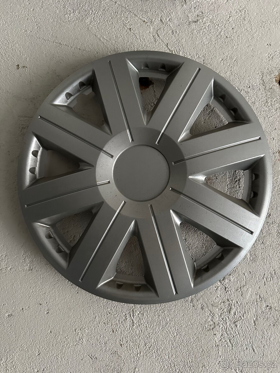 Poklice na 15” kolo. 4 kusy