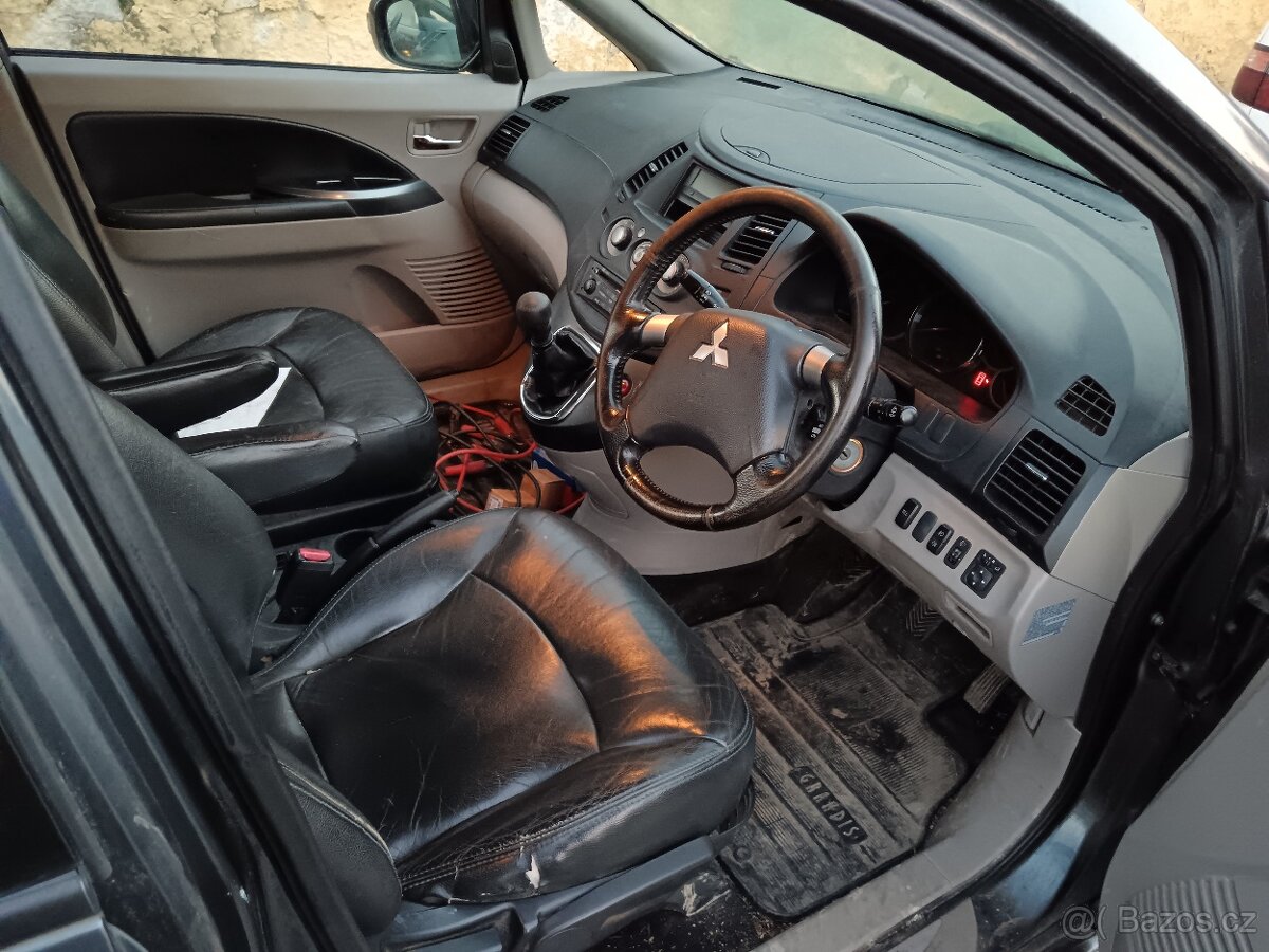 Grandis. Kompletní kožený interier - 7míst.