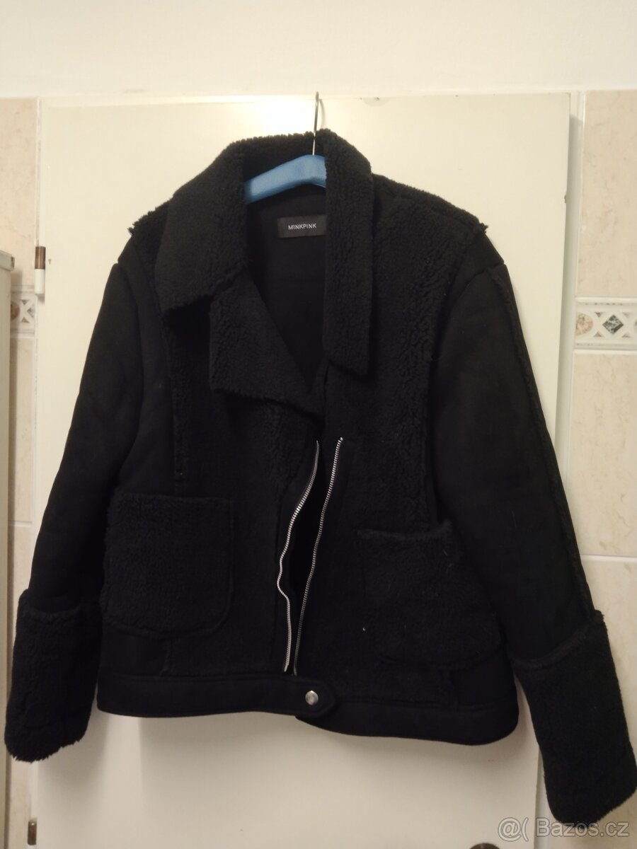 MinkPink damský zimní kabátek velikost S.