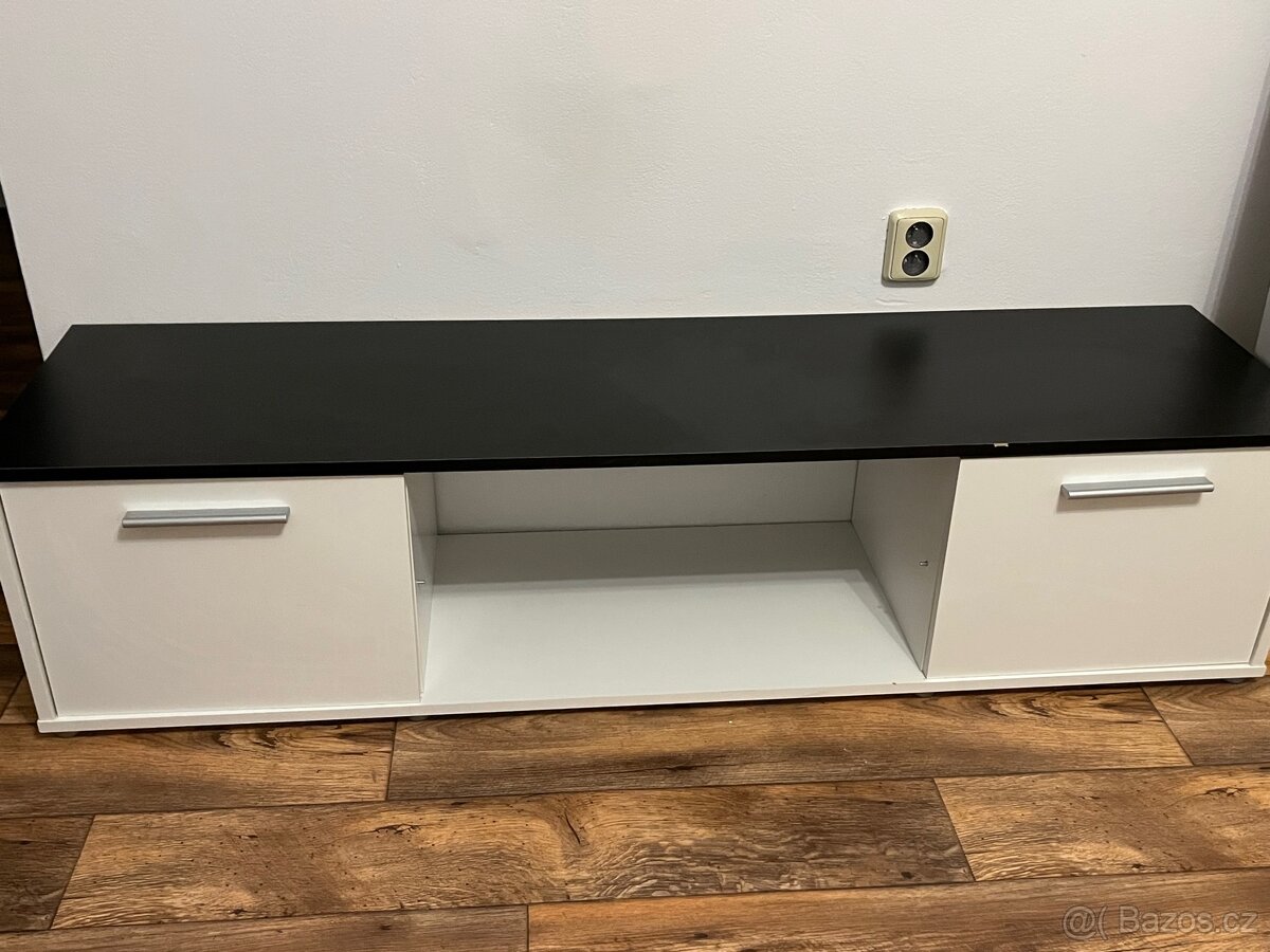 TV stolek/komoda