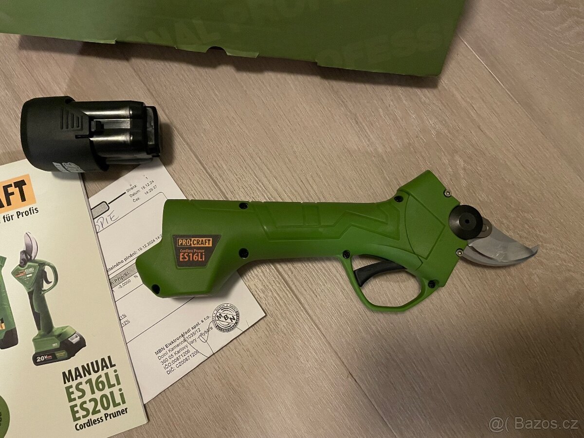 Nůžky na větve AKU ES16Li