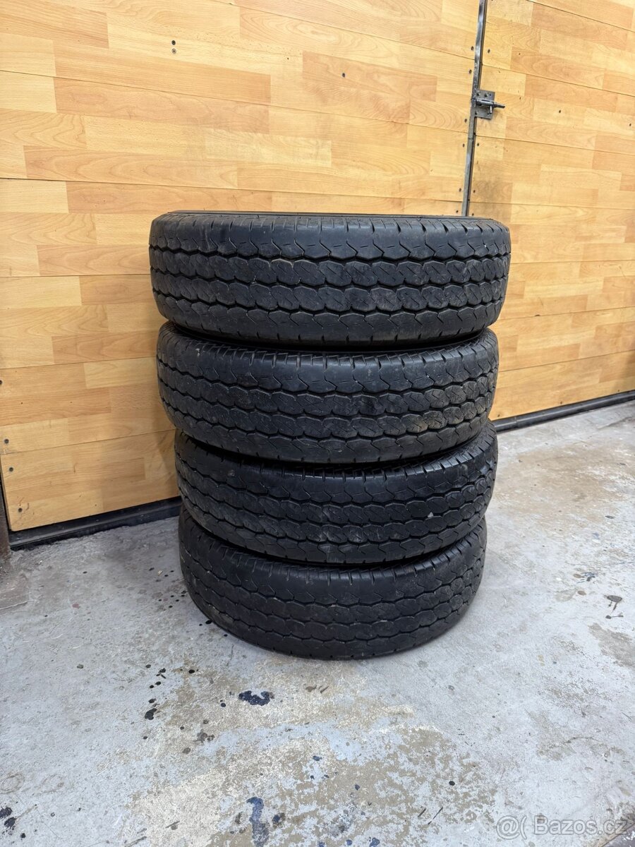 Letní pneu 215/75/16C č.2