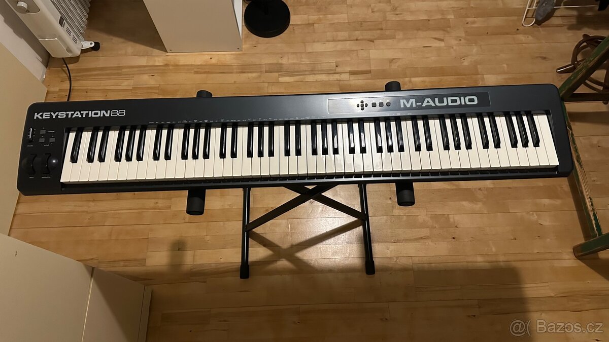 M-AUDIO keystation 88