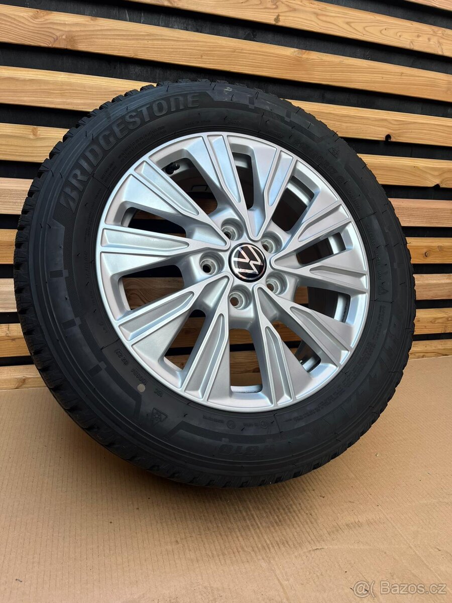 Alu originální kola Volkswagen T7,R17 model Dundrod, 5x120❄️