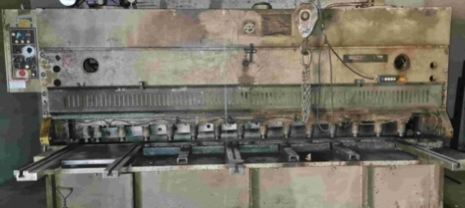 CNTA 3150/10 A, rok 1981 - tabulové nůžky