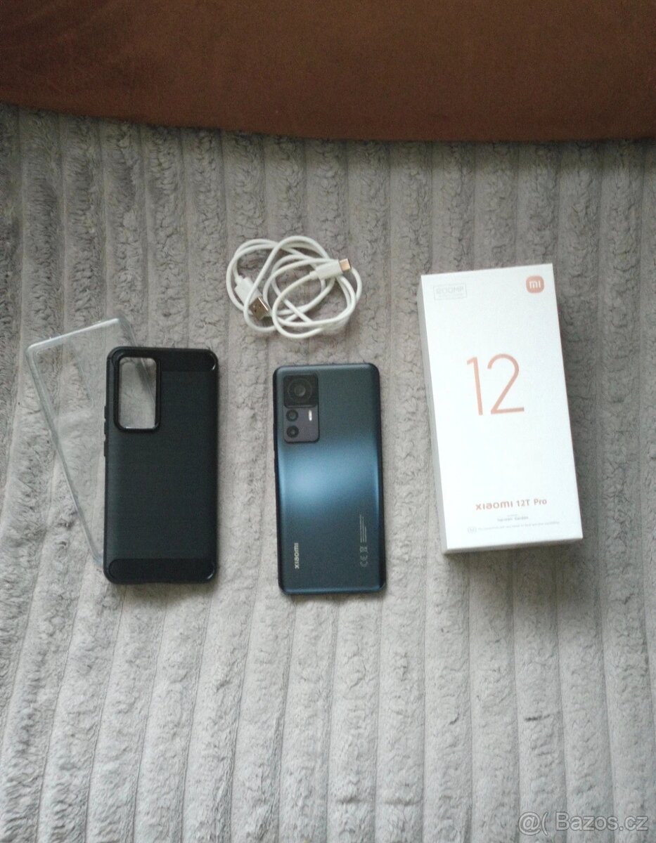 📱 Xiaomi 12T Pro 8/256 GB – kompletní balení + 2 kryty, och