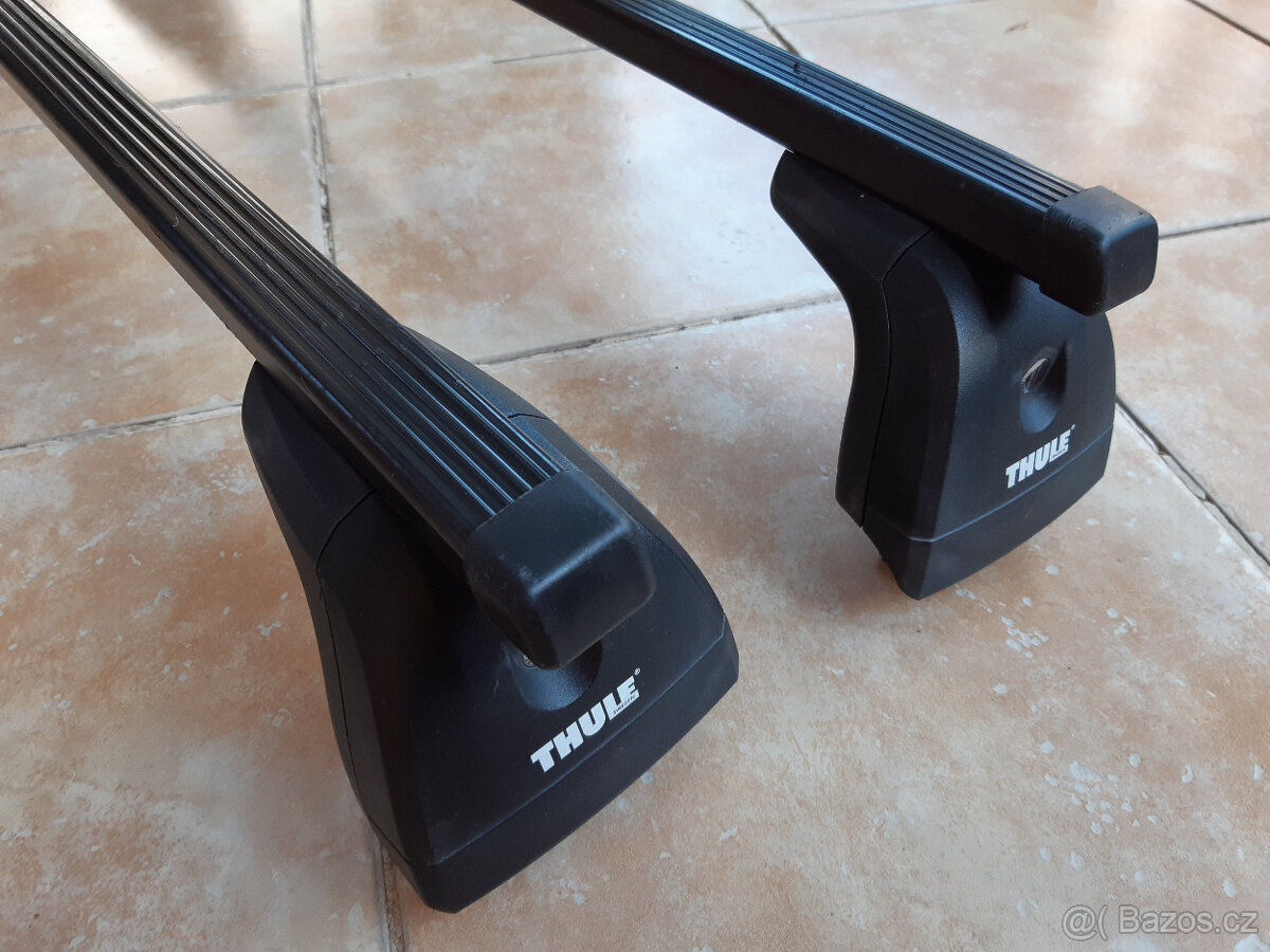 Uzamykatelný střešní nosič Thule s upevněním do fixních bodů