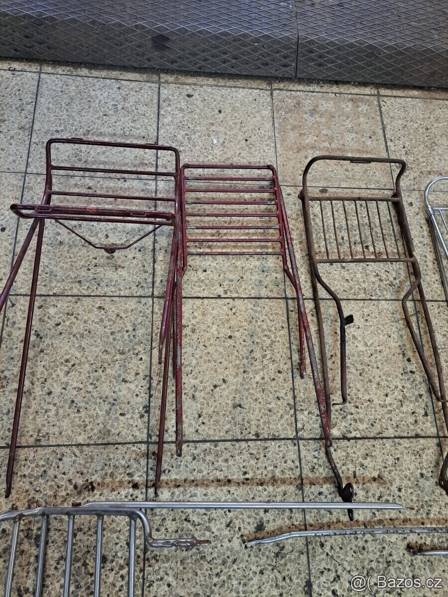 Zadní nosiče jawa čz