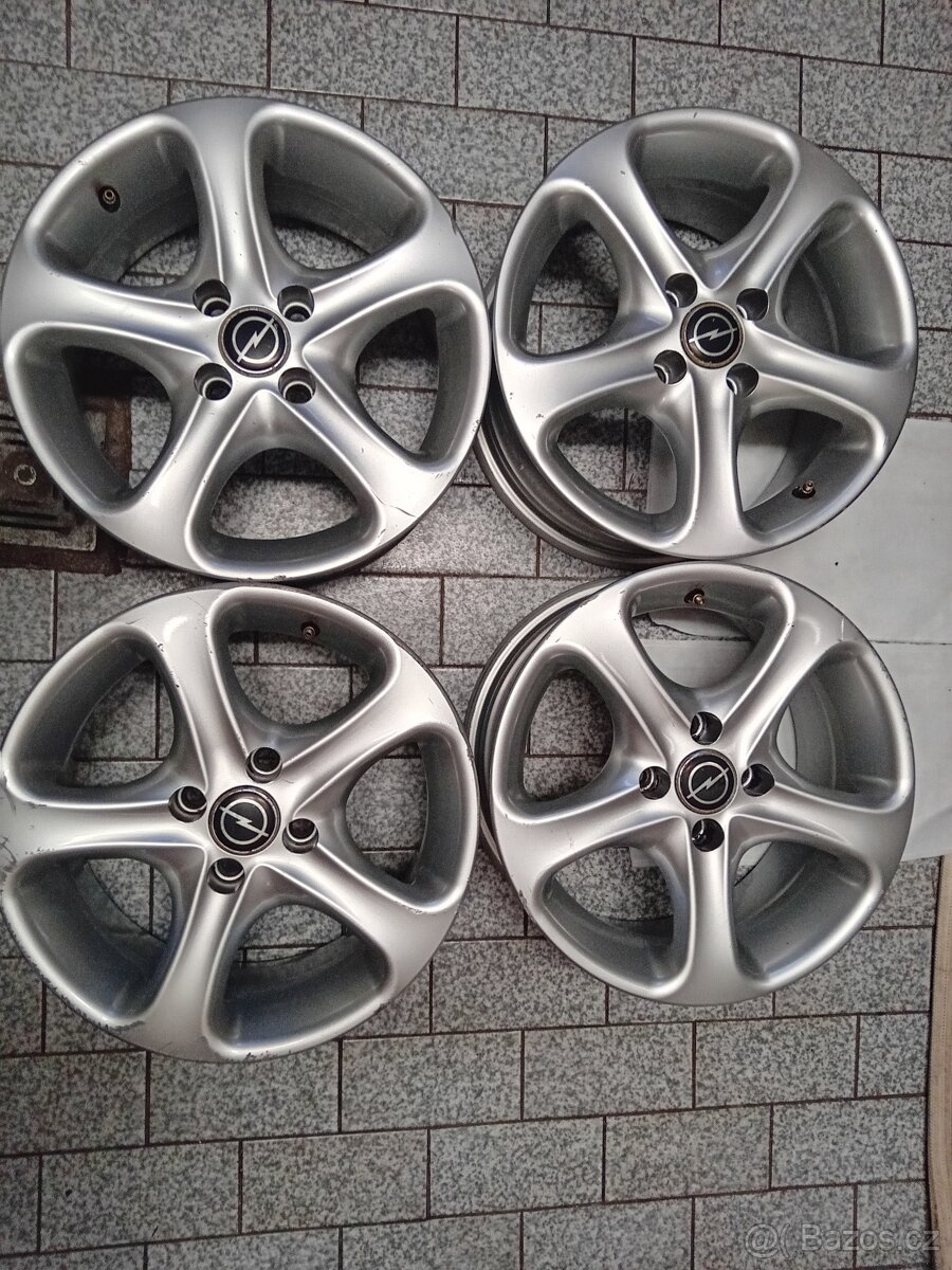 ALU kola alessio - 15" - 4 x 100 (opel, atd.)