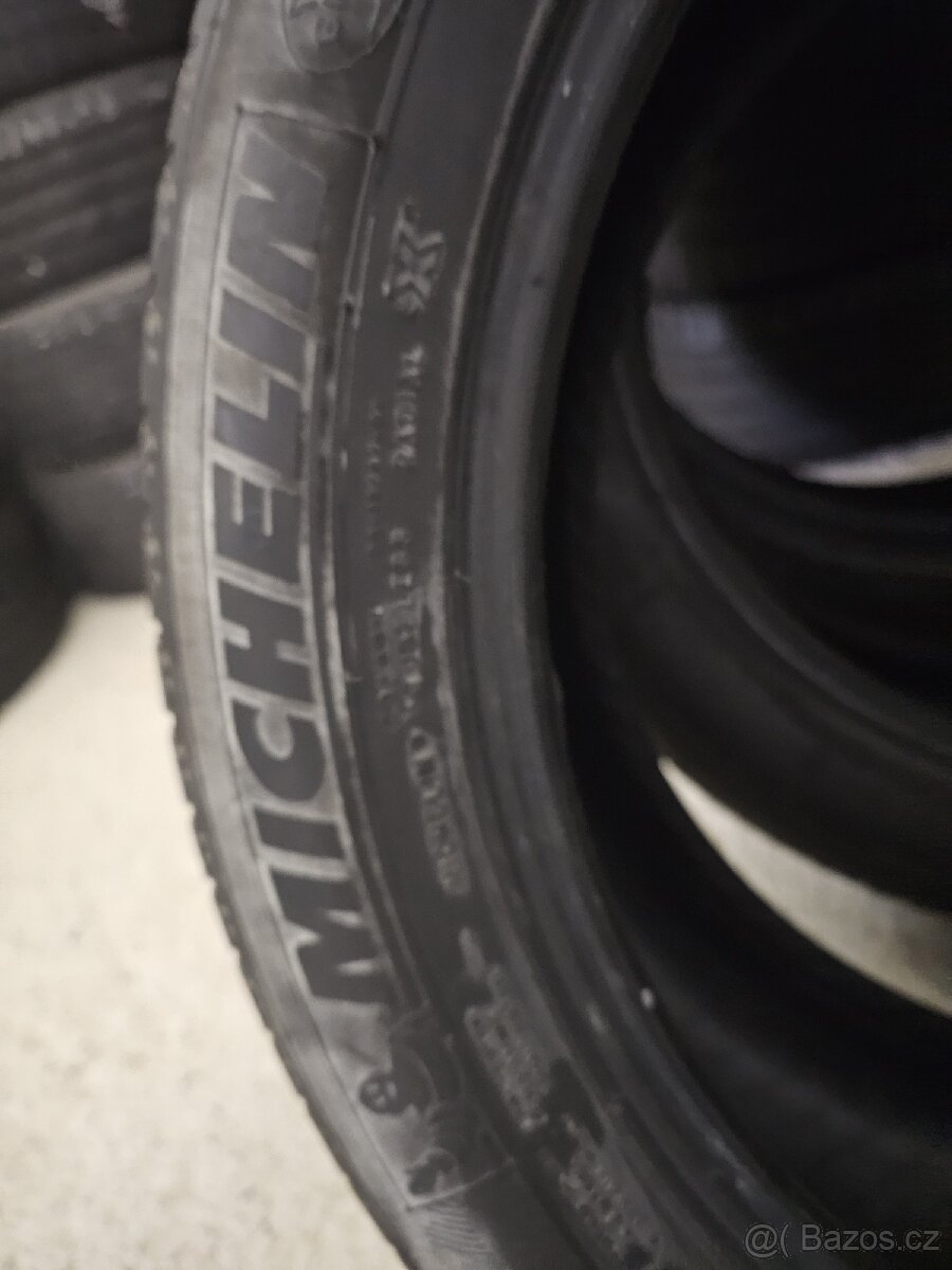 255/45 20 michelin