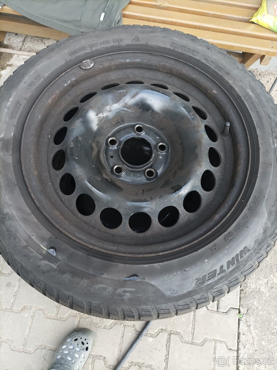 Sada zimní kola vw audi škoda 205/60/16