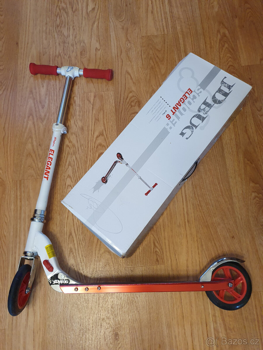 Koloběžka dívčí Scooter Elegant 6 lehká TOP stav