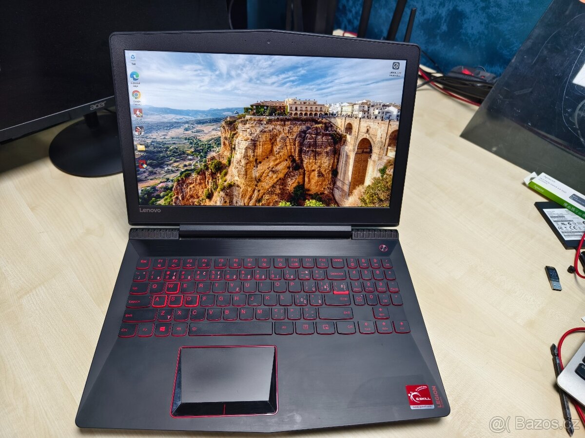Lenovo Legion i7 7700HQ, GTX1060 6GB, 1TB SSD + 1TB HDD