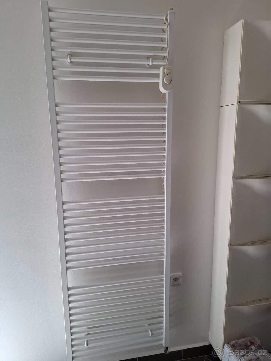 Elektrický topný žebřík