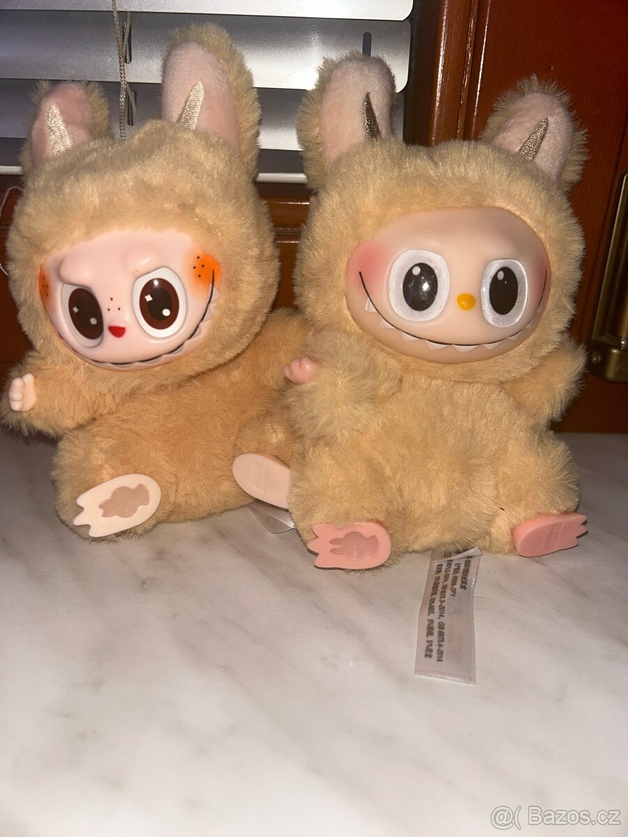 Labubu (+přívěsky dárek)
