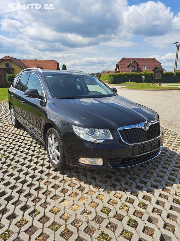 Škoda Superb, 2.0 TDI Combi Elegance Jen 134tkm