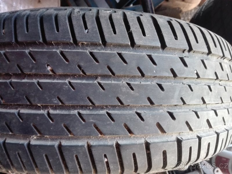 MICHELIN LETNÍ 205/60 R15 PILOT