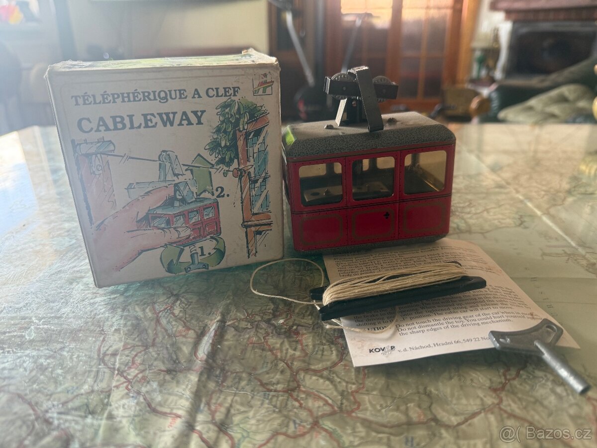 Retro hračka na kliček Kovap Náchod.