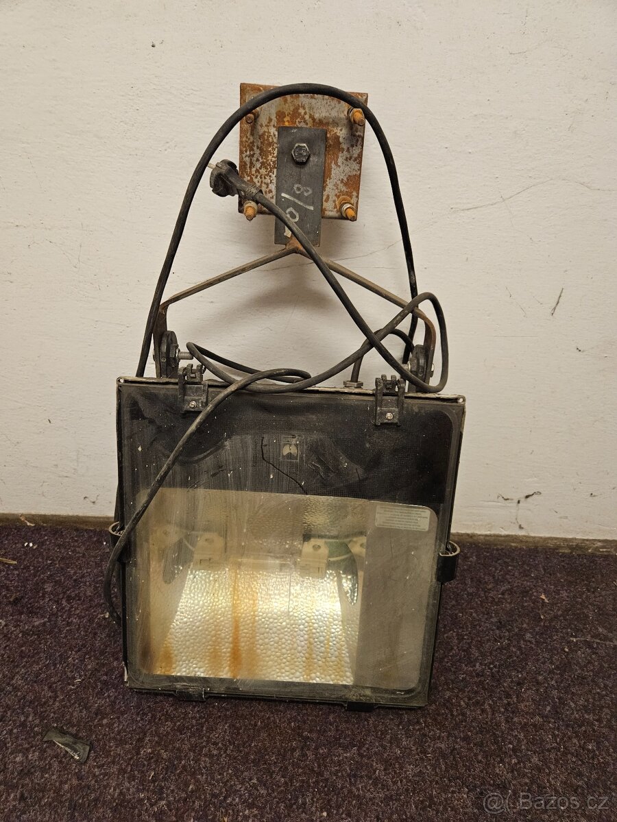 Stavební lampa