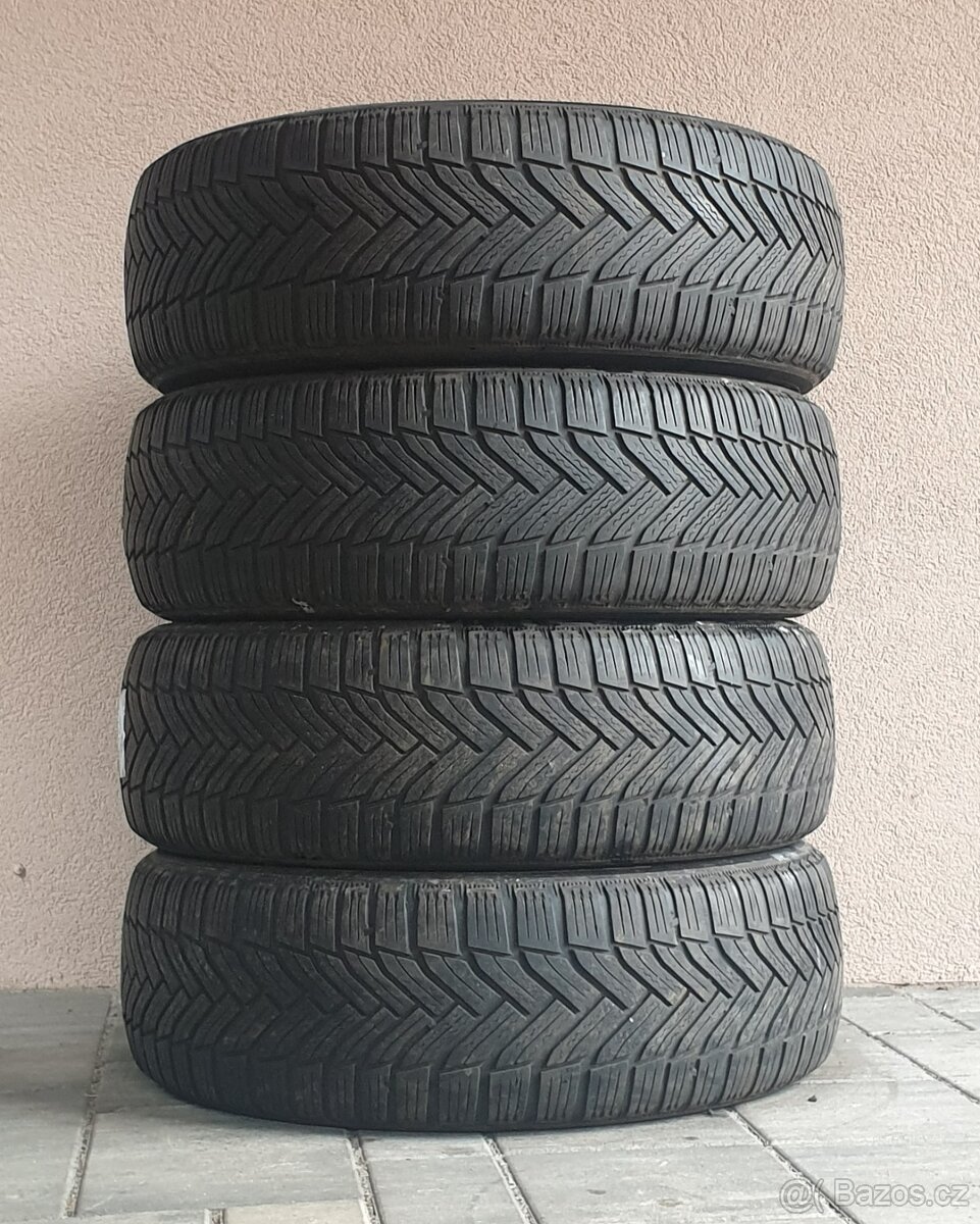Zimní pneumatiky Michelin 195/65 R15 č. AP107