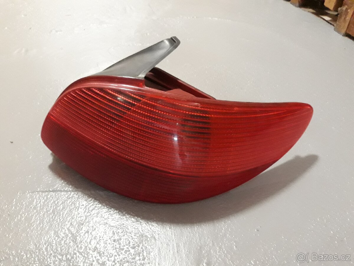Zadní svetla Peugeot 206