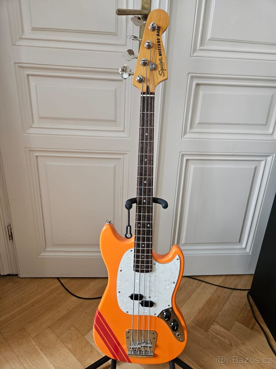 Squier Mustang Bass