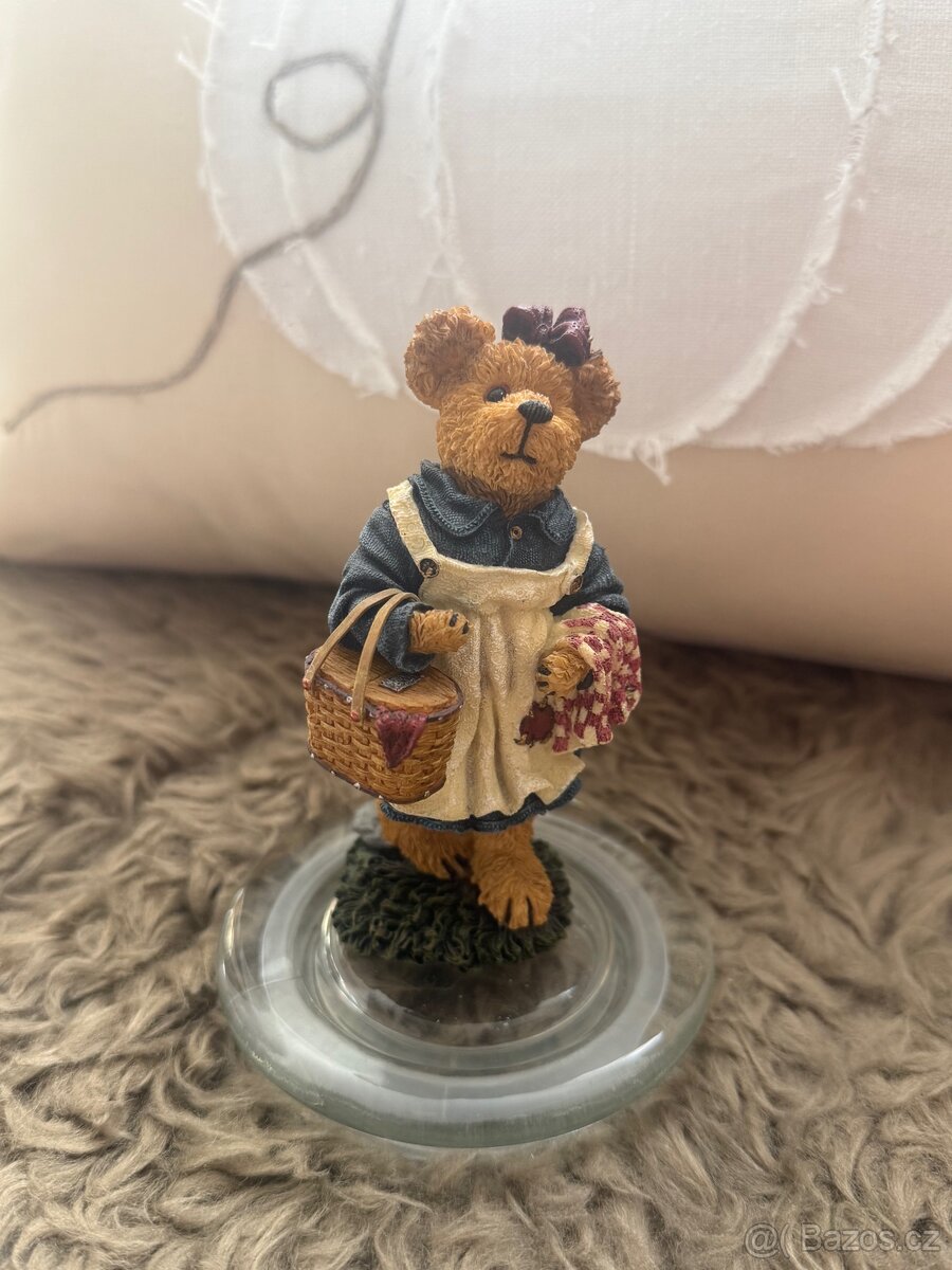 Boyds Bears "Molly B Berriweather"