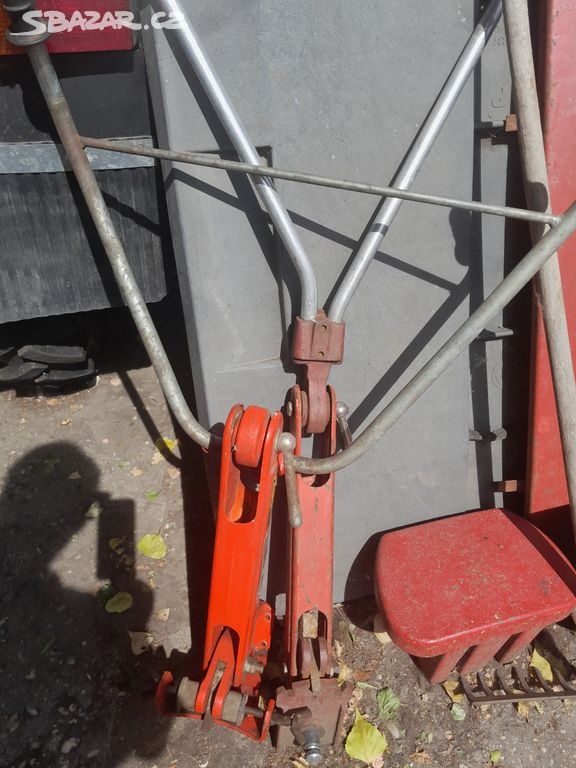 Prodám různá řídítka k malotraktorům tera vari