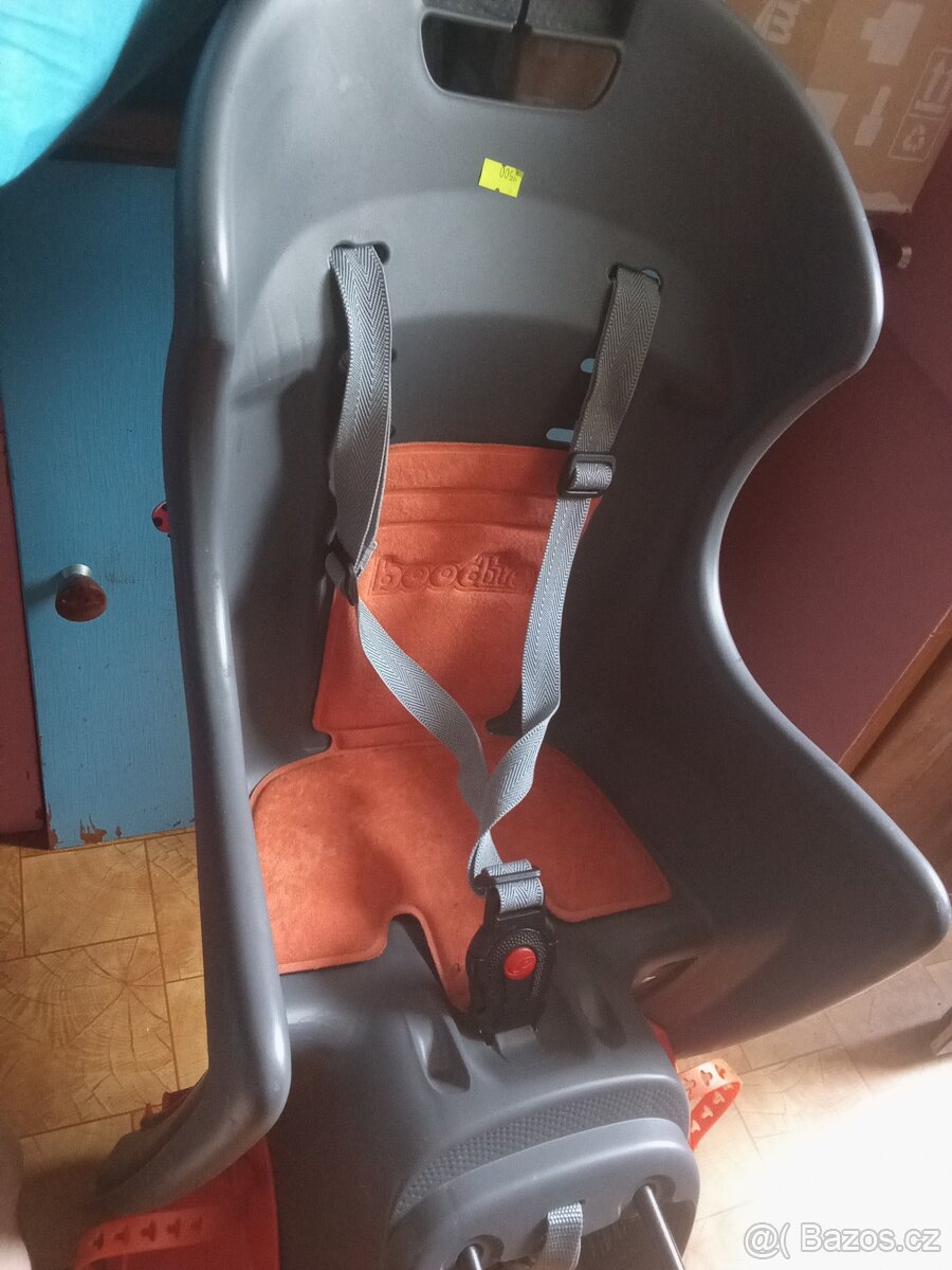 Sedačka na velké kolo pro miminko