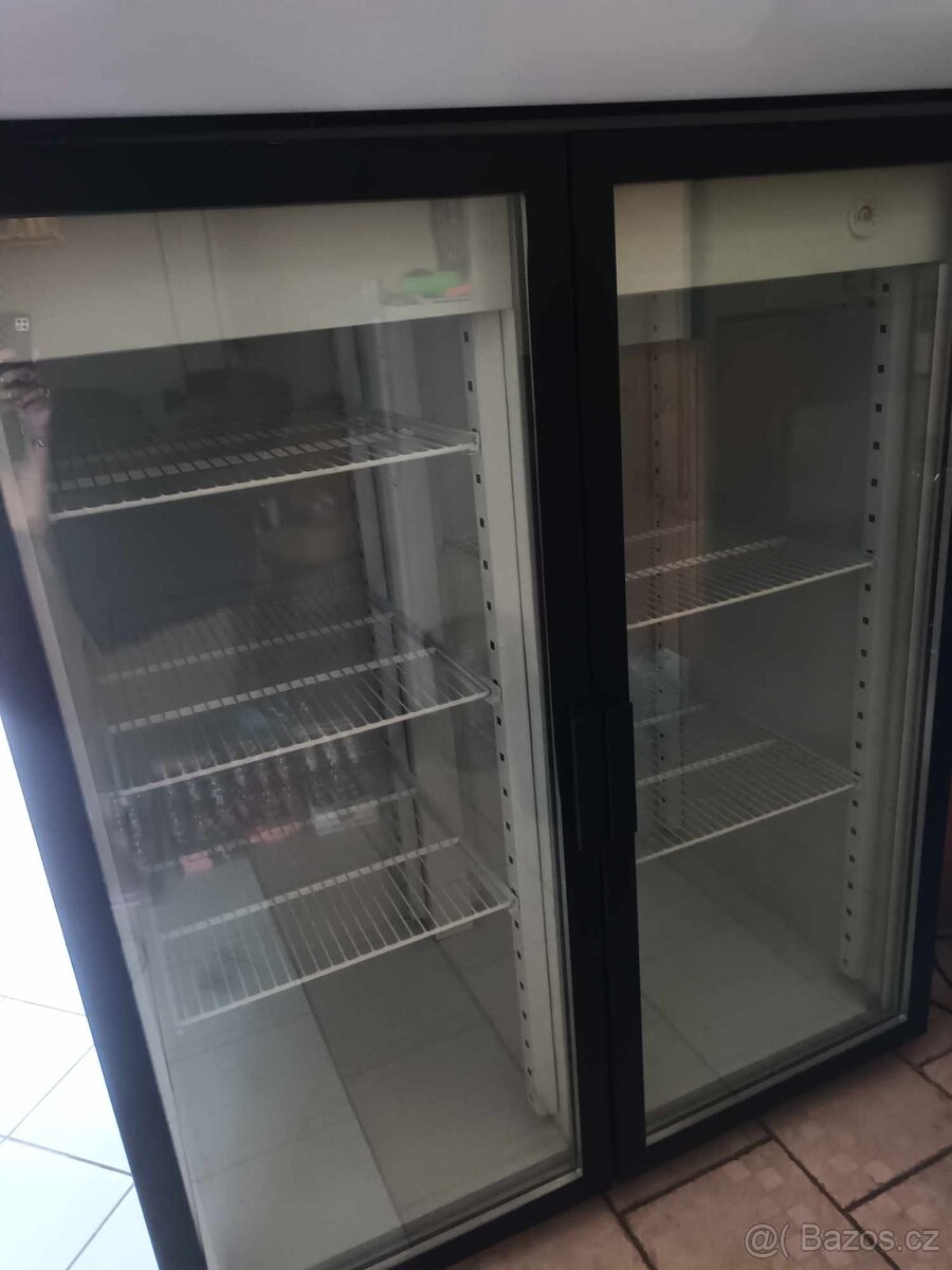 Prosklená lednice Polair