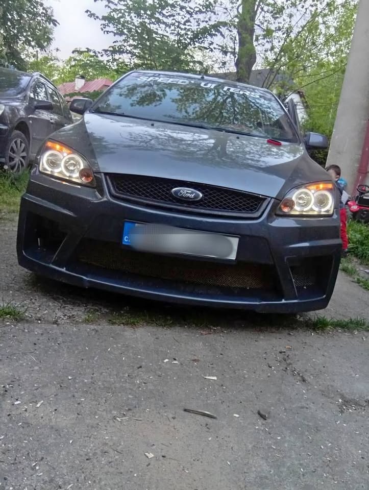Přední nárazník Mentor Ford Focus