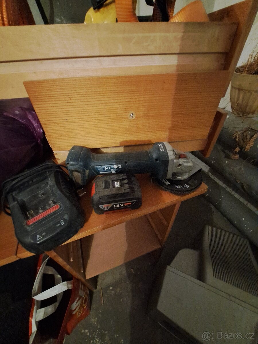 zapůjčím aku uhlovu brusku Boš v (Odrach)