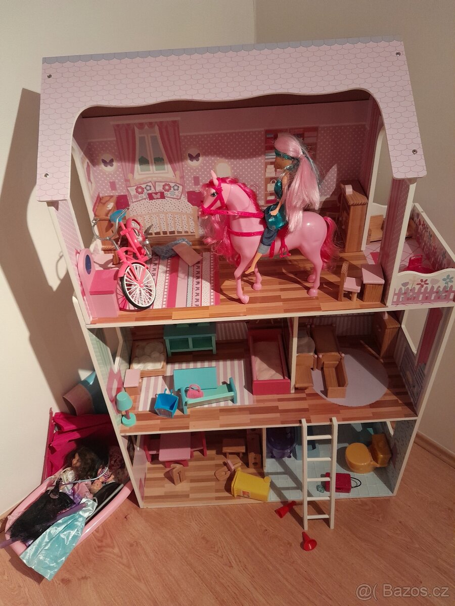 XXL domeček pro panenky