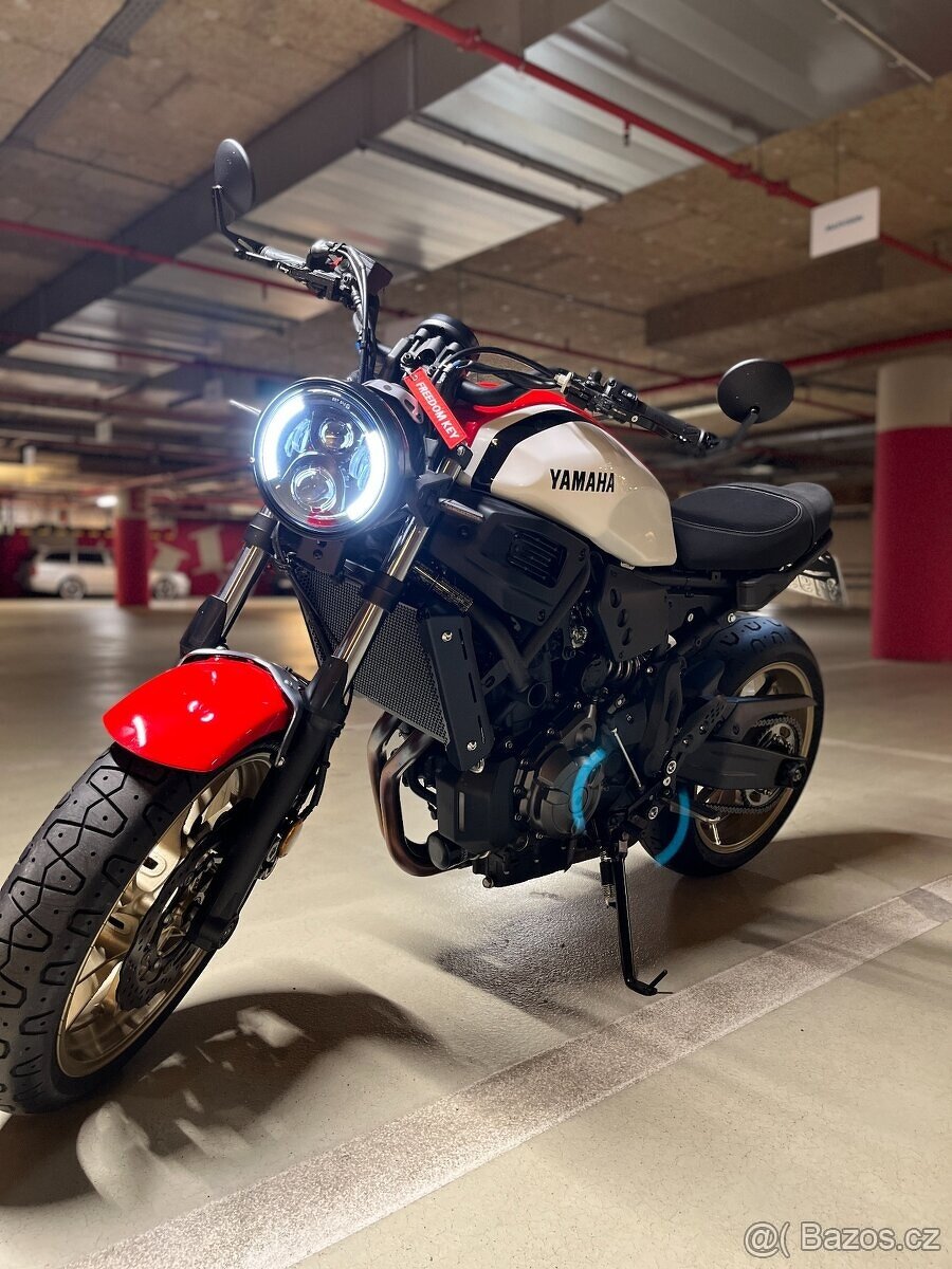 Yamaha XSR700, 55kw, 2020, 5000km, STK, 1. majitel