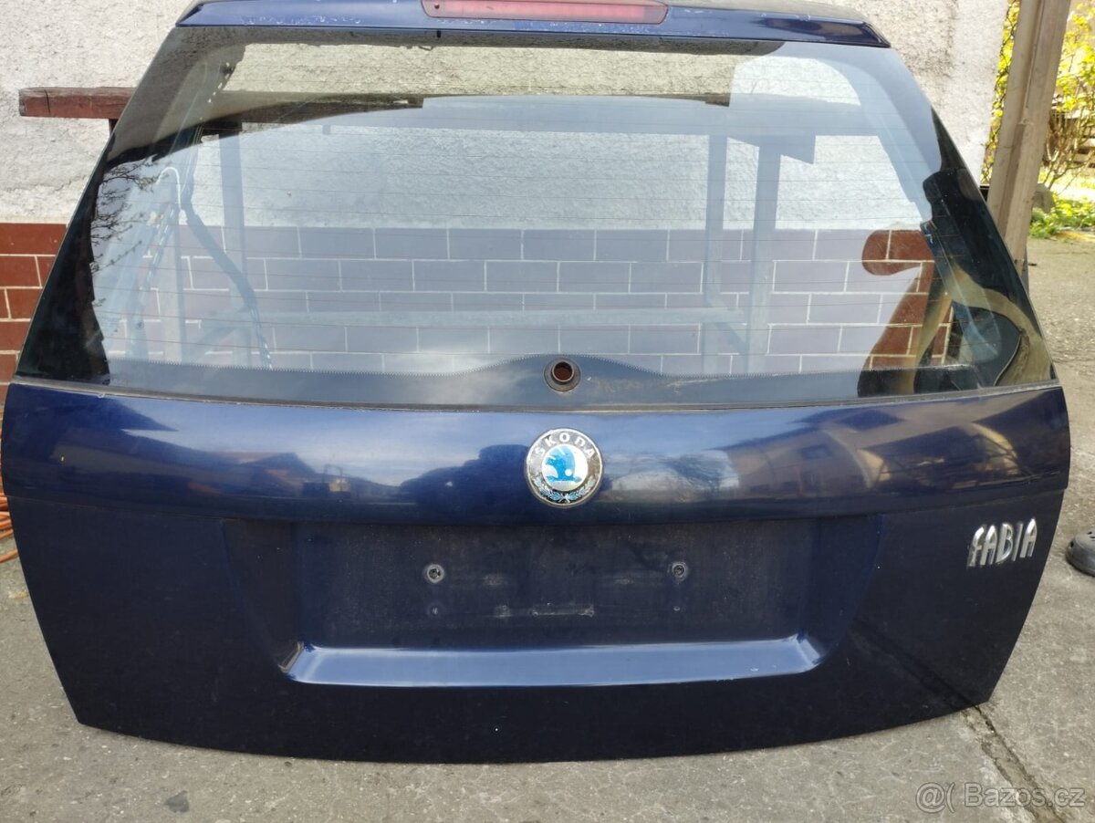 Prodám páté dveře (kufr) Fabia 1  combi