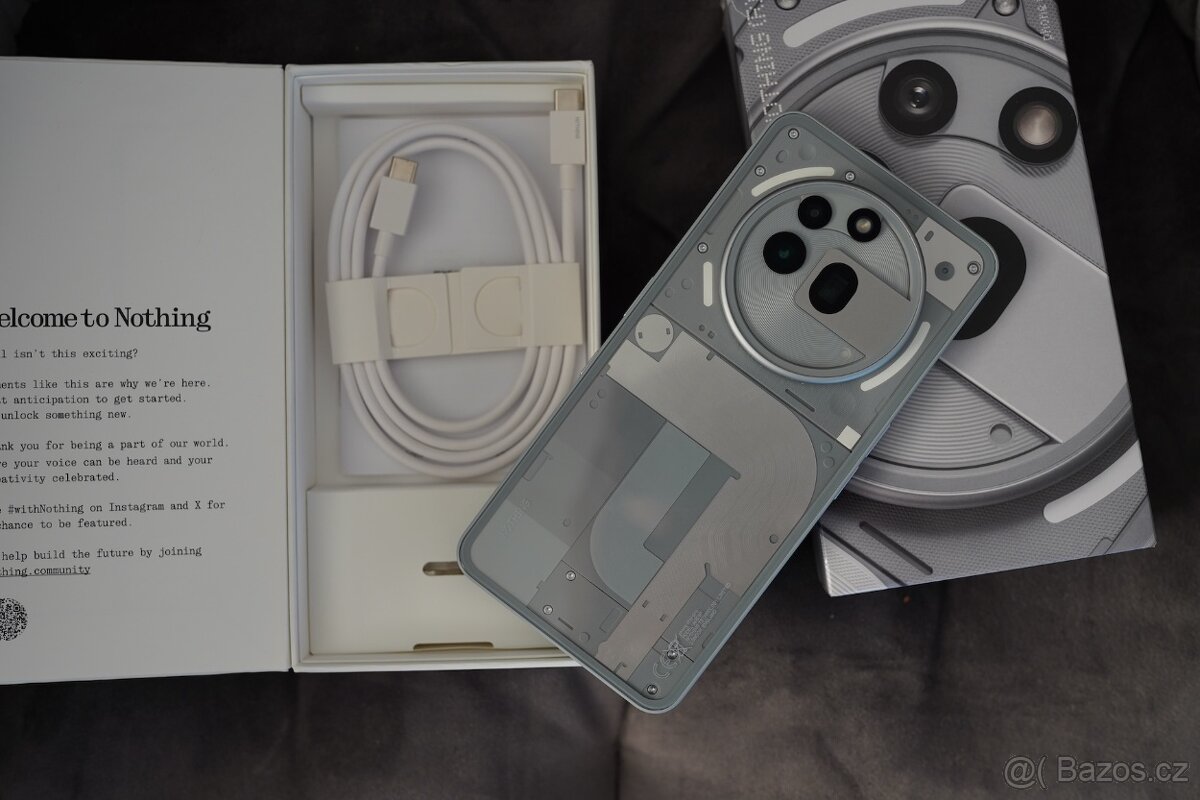 Nothing Phone (3a) Pro 12GB/256GB, top stav