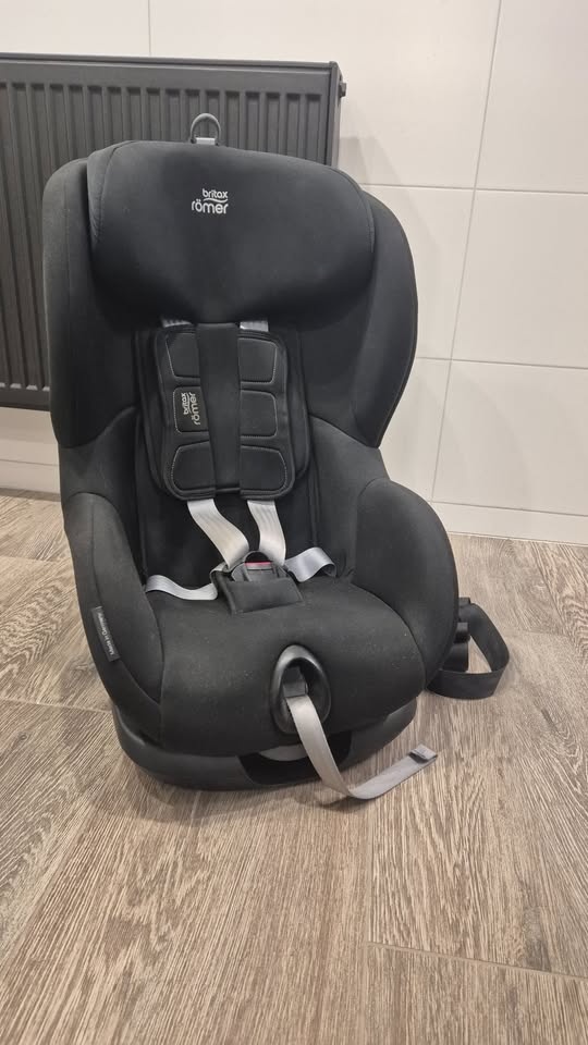 Dětská autosedačka Britax Römer Trifix 2 i-Size