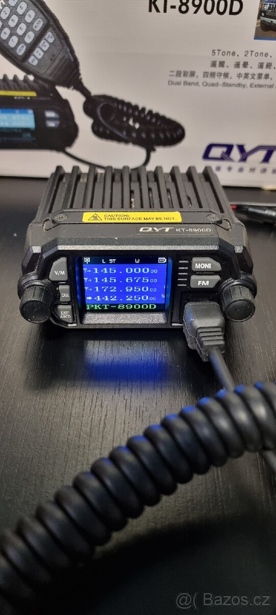 Radiostanice QYT KT-8900D vč příslušenství