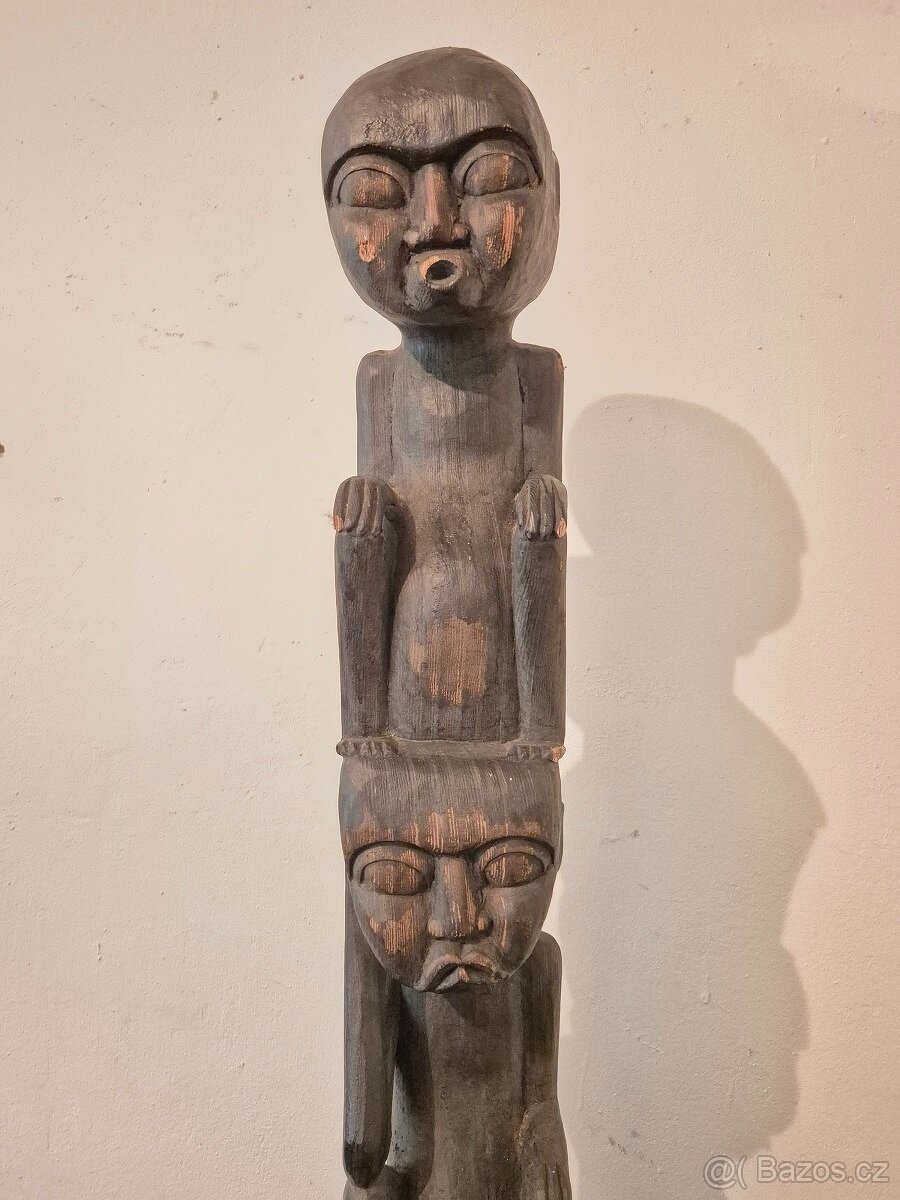 Vysoká africká socha výjimečný dekorativní kus