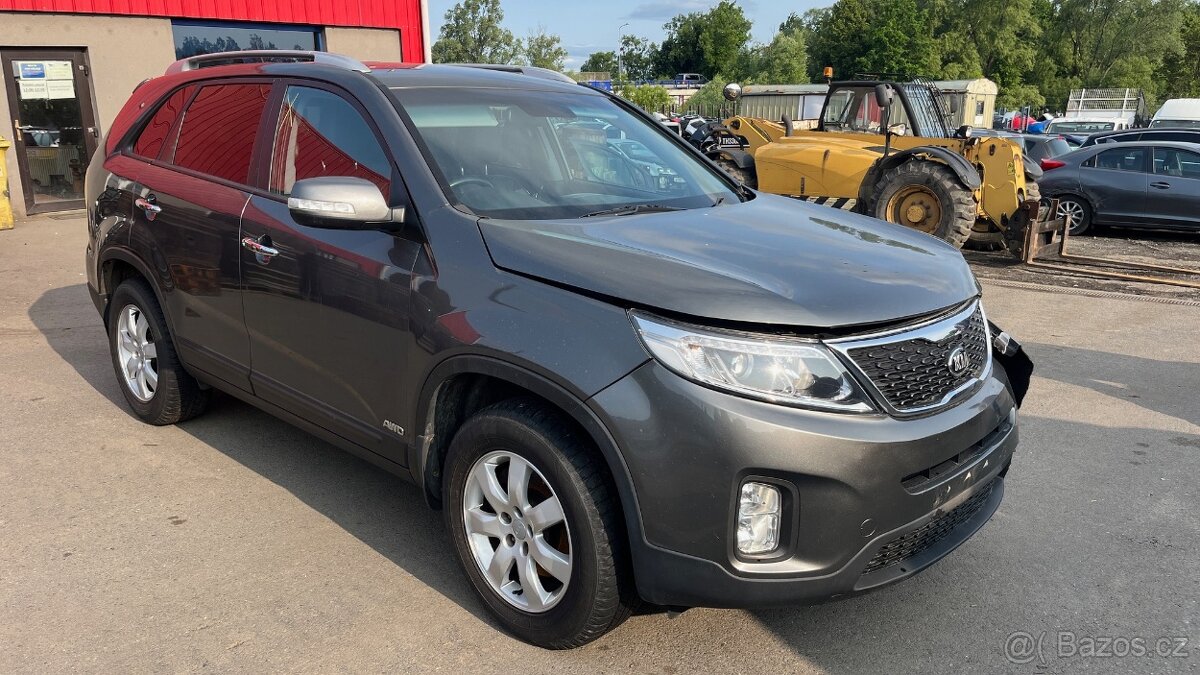 335. Kia Sorento 2.2 D4HB manuál Na náhradní díly